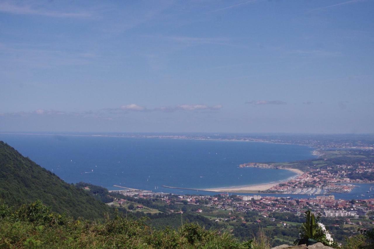 Chambres D'Hotes "Hor Dago" Pres De La Gare D'Hendaye Avec Le Petit-Dejeuner Εξωτερικό φωτογραφία